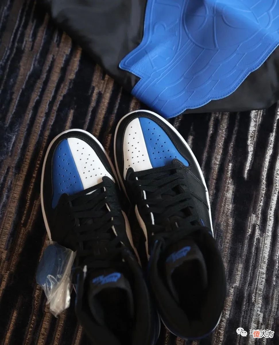 【就爱时尚】天价平替？黑蓝鸳鸯 Air Jordan 1 来了！＆AMM x Jordan 新联名发售信息！