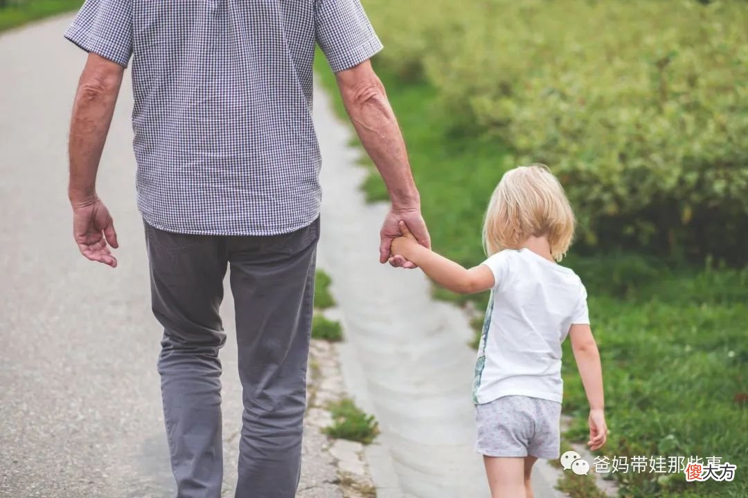 幼儿园：看娃穿啥上学，就知孩子妈在不在家
