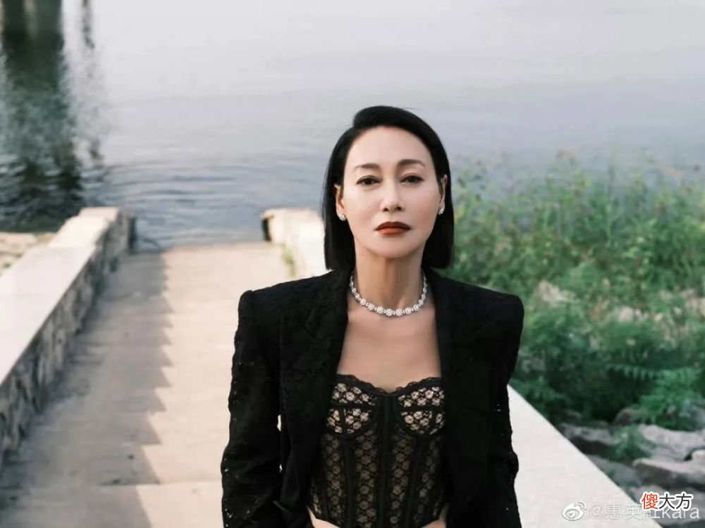 【时尚一点】这次的女明星红毯PK,是哪个段位?