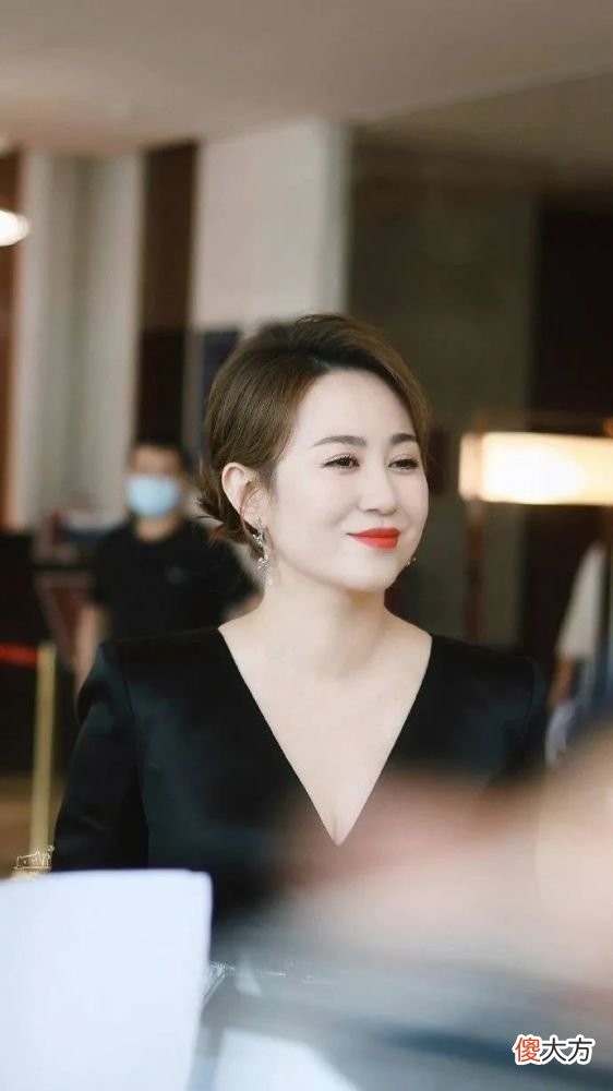 【时尚一点】这次的女明星红毯PK,是哪个段位?