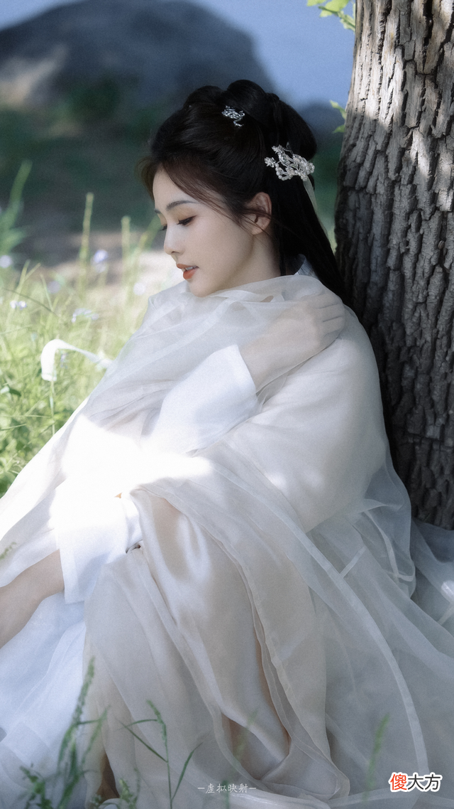 【时尚一点】白鹿真的太适合汉服了，汉服一上身，她就是温柔的古风仙子