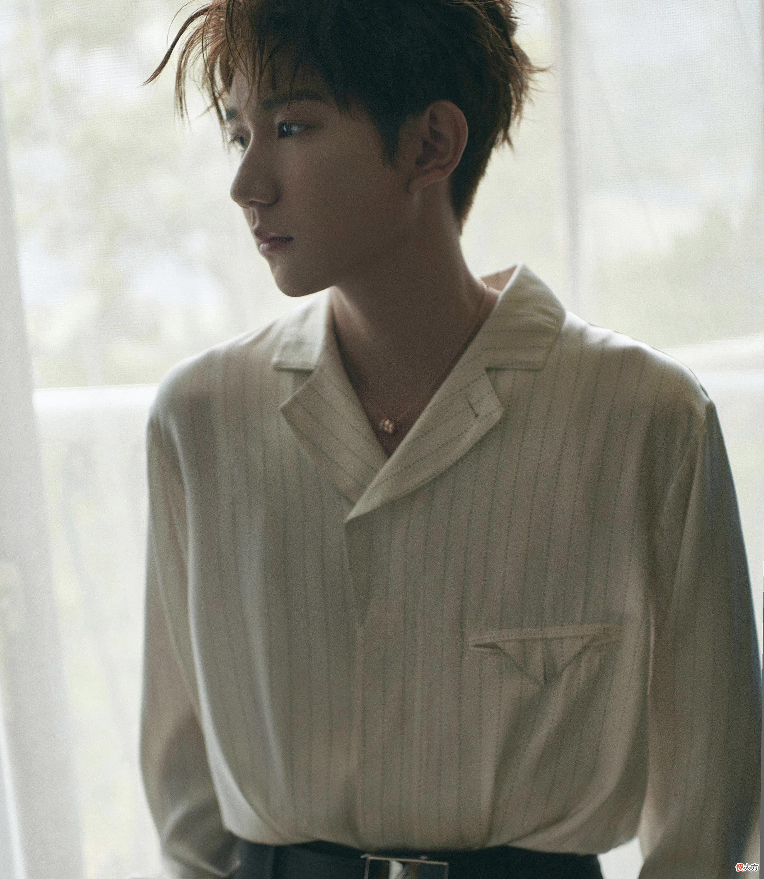 【时尚一点】据说会穿条纹衬衫的男人,才是真正的时髦精