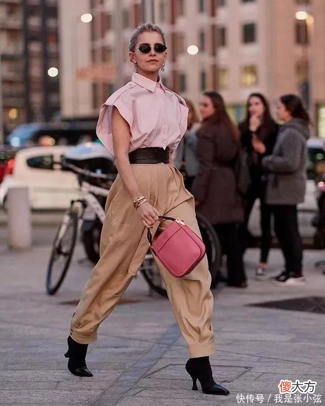 【时尚一点】建议“黑黄皮”女人,尽量少穿黑白灰!多穿这4种颜色,洋气显白