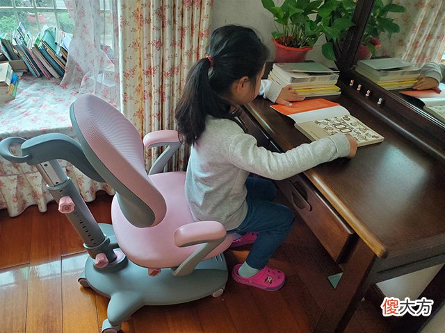 女孩子青春期阶段，避开这些“禁忌”，身高能再往上蹿25cm