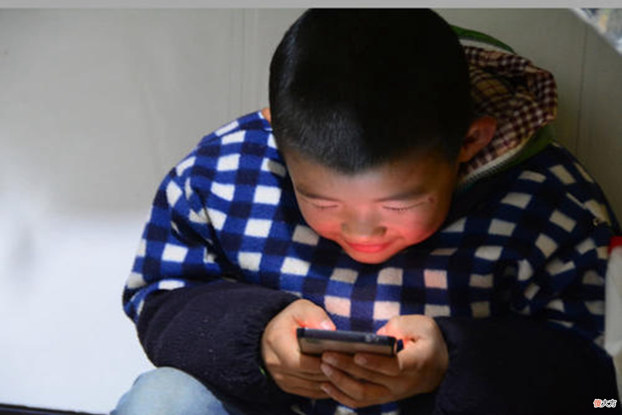 美国科学家证实:孩子喜欢的颜色暗藏性格缺陷,偏爱黑色要留意了