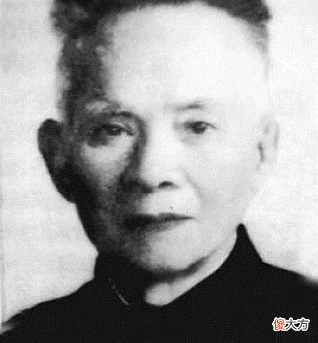 【爱历史】此人是把上级逼到自杀的国军军长，却到死不肯服软，被关到69岁