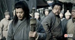 【爱历史】韩信被杀后，萧何看着他的尸体，冷冷地说了4个字，被人诟病至今