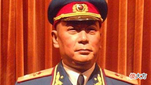 【历史故事】1955年，蒋介石审视十大元帅名单，指着陈毅苦笑：这个人太厉害了