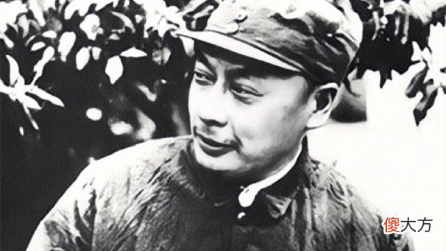 【历史故事】1955年，蒋介石审视十大元帅名单，指着陈毅苦笑：这个人太厉害了