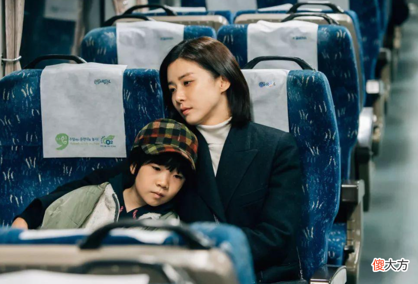 一位宝妈的独白：一个人带娃才知道，200块钱可以活半个月