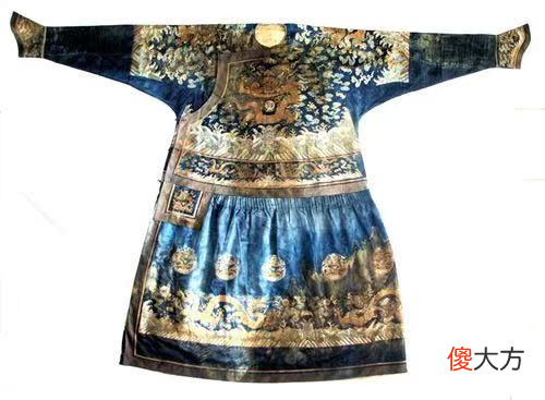 【爱历史】2006年，石景山出土的龙袍干尸的真实身份是什么，有什么依据？