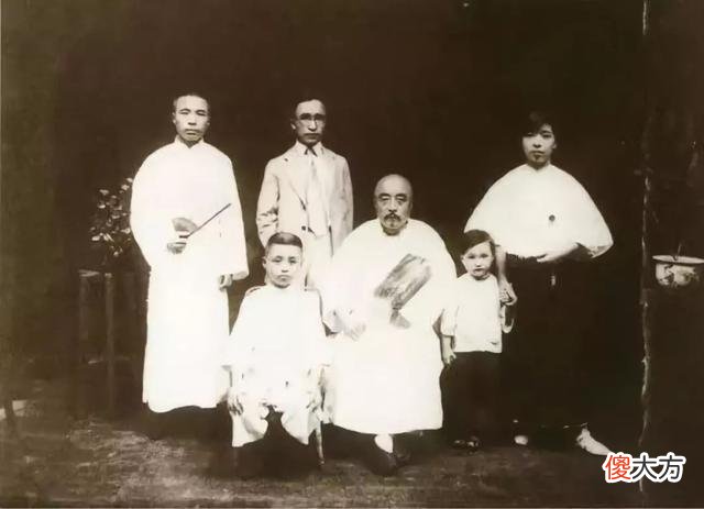 【历史故事】朱自清:不吃嗟来之食的教授,坚决不领美国面粉,50岁因病去世