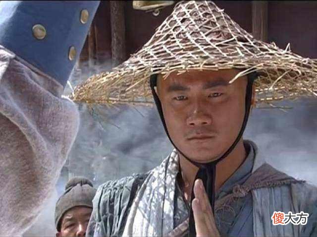 【历史故事】朱元璋去拜佛,问方丈:朕要下跪吗?方丈回答8个字救了全寺的人