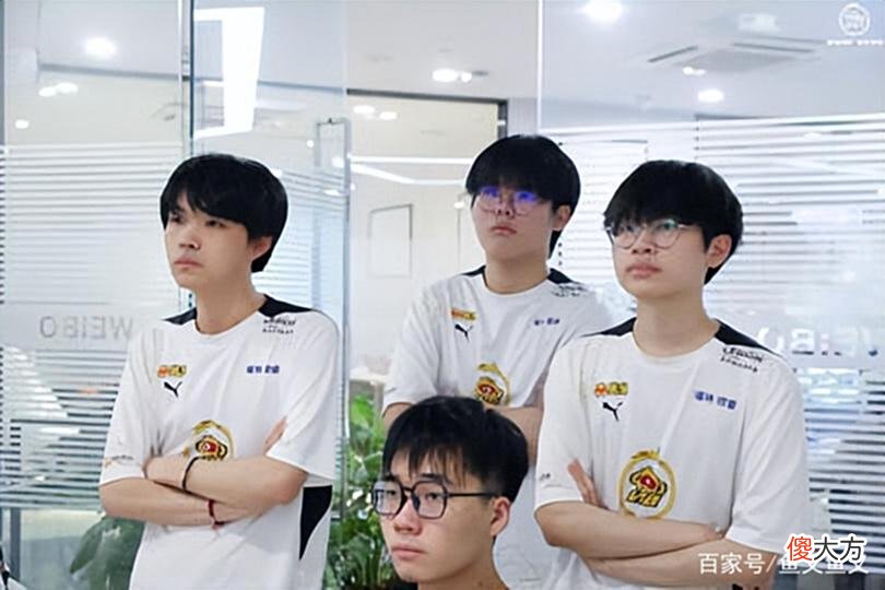 【游戏迷】WB再次冲击首个胜者组,梓墨和KSG充满缘分,KSG又要奇招致胜了?