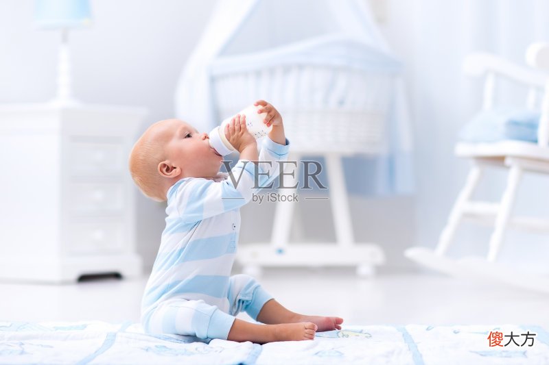 婴儿最好的食物是母乳，宝宝厌奶时，可以试试这5个方法