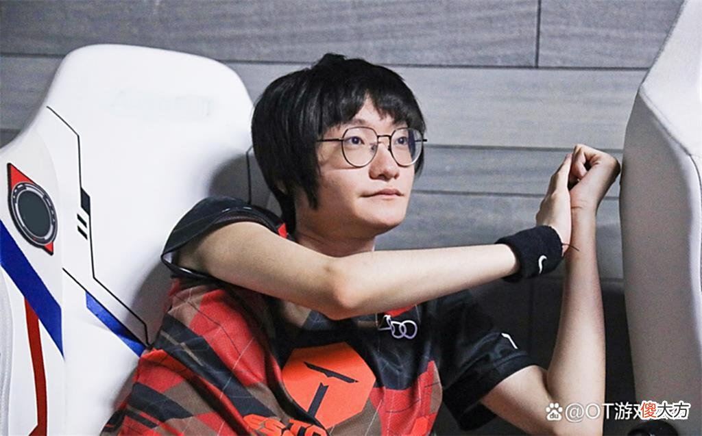 【游戏迷】想“捡漏”！京一事件爆发LEC乐了，观众：有没有bo这样的选手了