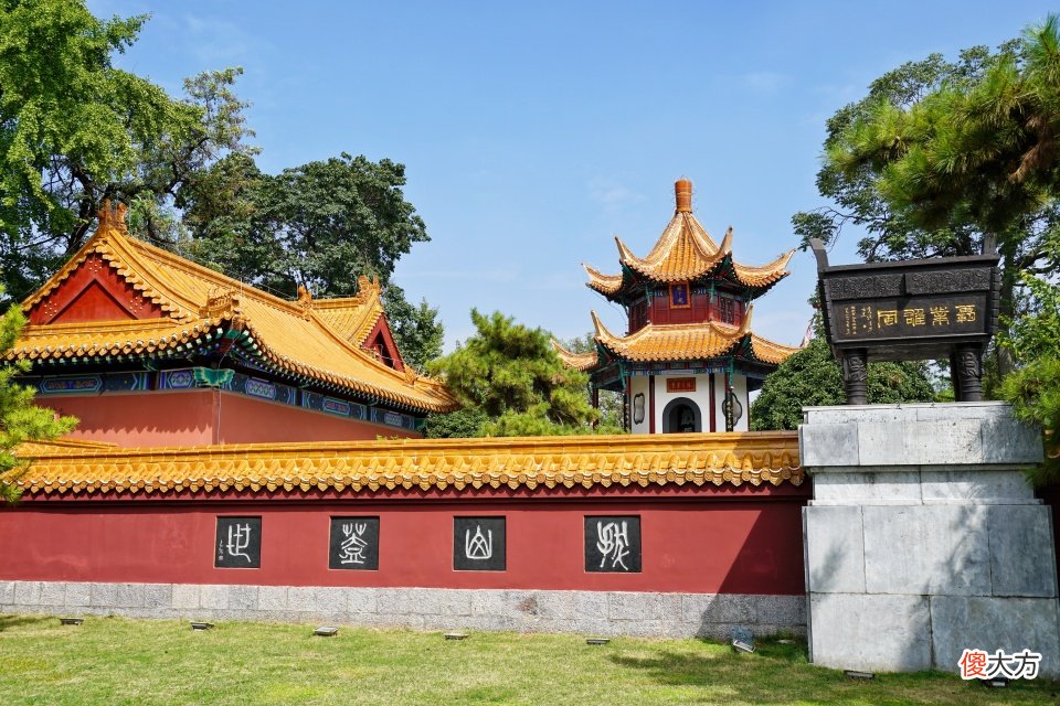 【历史故事】徐州著名的景区之一，为纪念当地名人而建，但徐州人却不太喜欢他