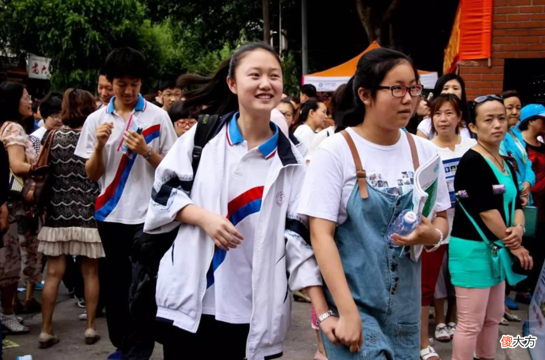 每年带孩子旅游见世面,步入初中仍是“没格局”,问题出在哪