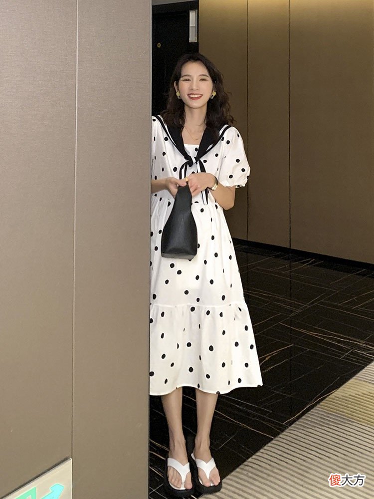 chic孕妈穿搭,“带球工作”的孕妈,如何舒服自己又不邋遢?