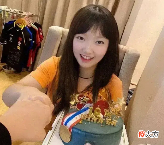 换发如“换脸”，假小子也能变美女，女孩子什么时候变美都不晚
