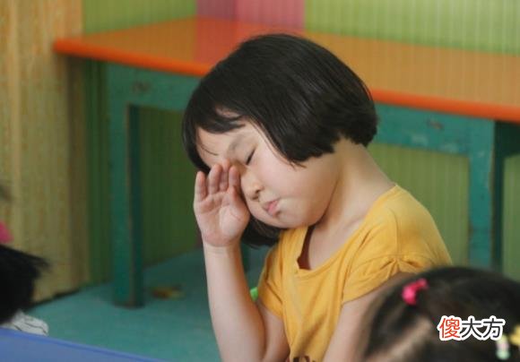 教育局下发通知，幼儿园离园时间有变化，晚下班的家长开心不已