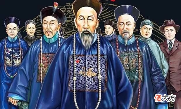 【历史故事】李鸿章举荐三人，曾国藩扫了一眼，说：只有右边那人是将才！