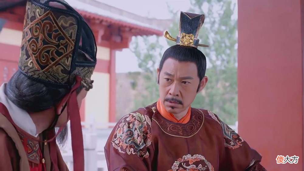 【爱历史】徐茂公和李世民喝酒，酒醒后惊恐发现身上披着龙袍，保命方式绝了