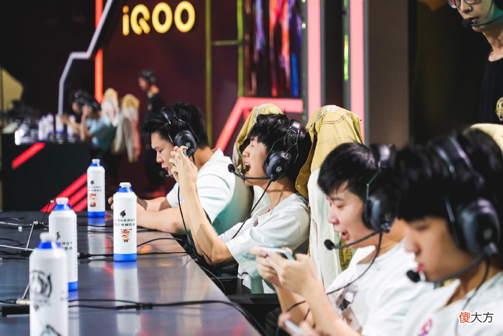 【游戏世界】世冠总决赛一触即发,GK十年老粉不请自来,QG向鱼将有可能决赛爆种