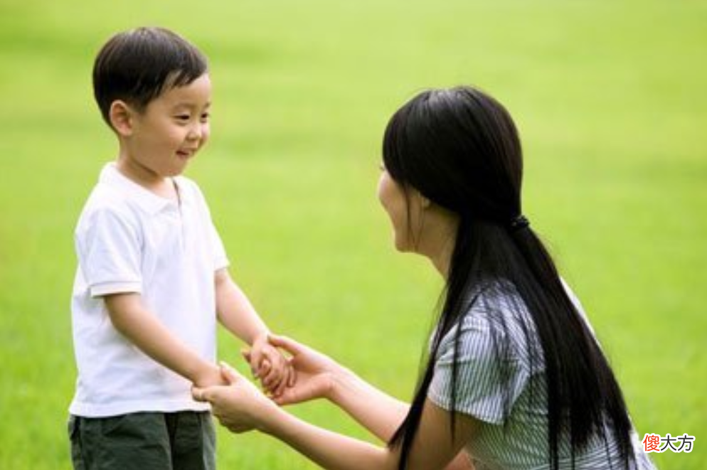 对于教育男孩，妈妈要懂得学会适当示弱，才能激起孩子心中保护欲