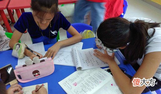 “不好好读书只能捡垃圾”男孩真去捡垃圾 未尝不是有效教育方法