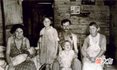 【历史故事】1942年河南饥荒有多惨？150万人饿死，美国记者目睹后几天吃不下饭