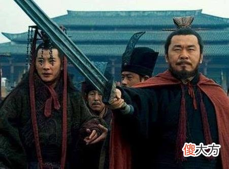 【爱历史】三国:汉献帝和吕布,这两位悲剧人物,死后竟然“相守”在一起