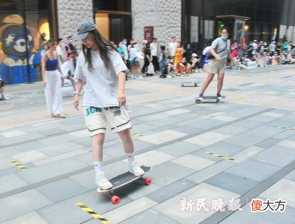 【就爱时尚】“陆冲”成户外消费市场新时尚