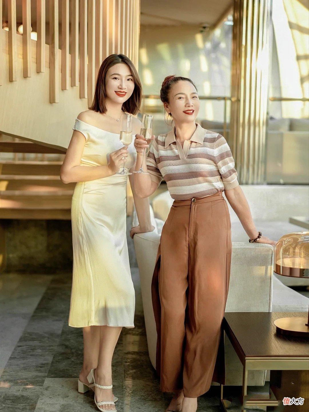 【就爱时尚】佩服现在50、60岁的阿姨们，会保养、懂打扮，硬是和女儿穿成姐妹