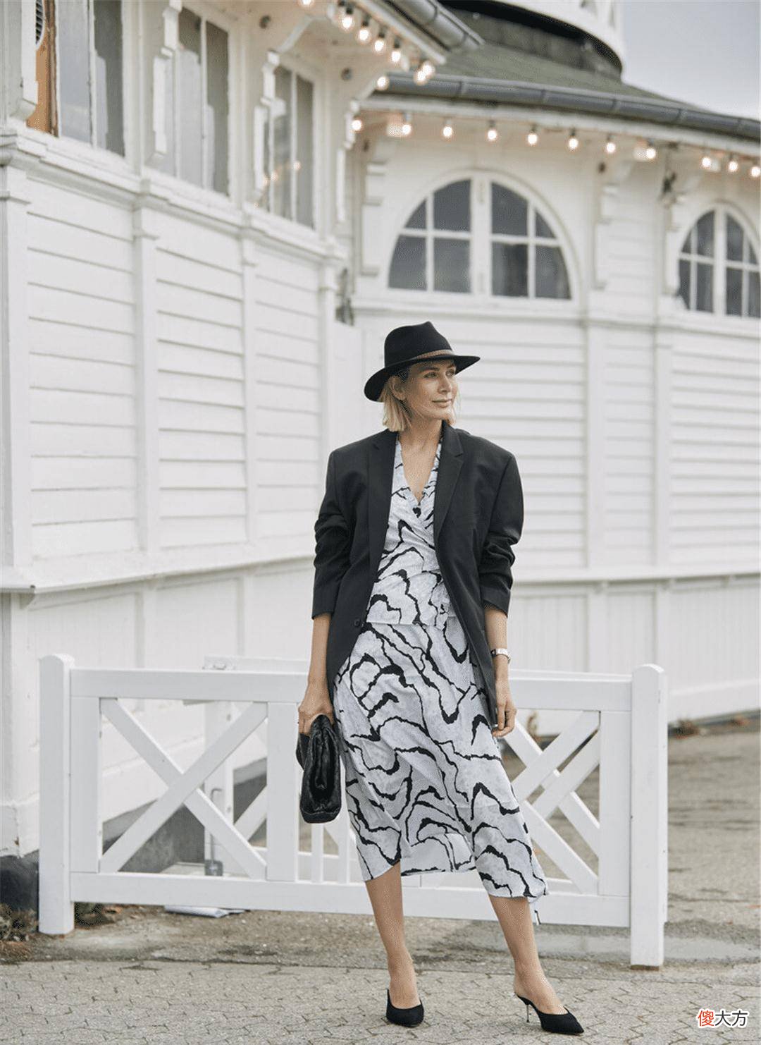 【时尚一点】没有比连衣裙更美的内搭，那外套怎么选？