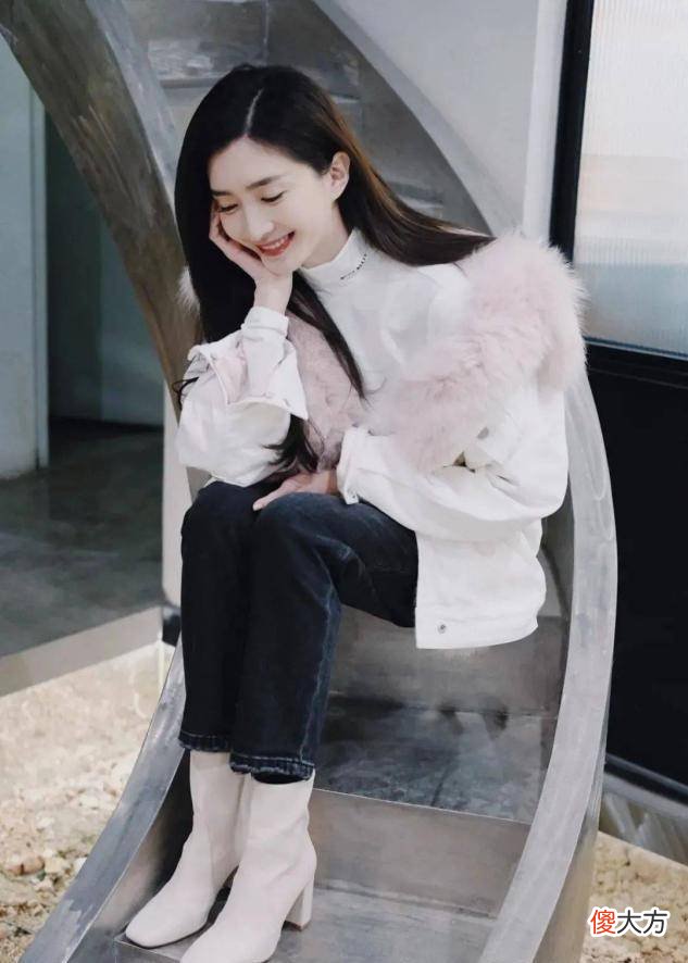 【就爱时尚】“派克服”比羽绒服更时髦，春季穿派克服的搭配方式