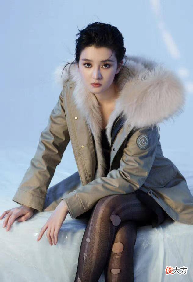【就爱时尚】“派克服”比羽绒服更时髦，春季穿派克服的搭配方式