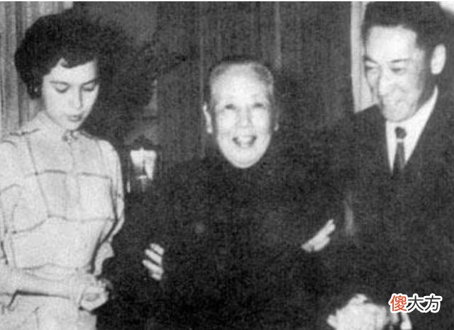 【爱历史】蒋介石的侍妾，至死没有名分，蒋介石：丧事不要大肆声张
