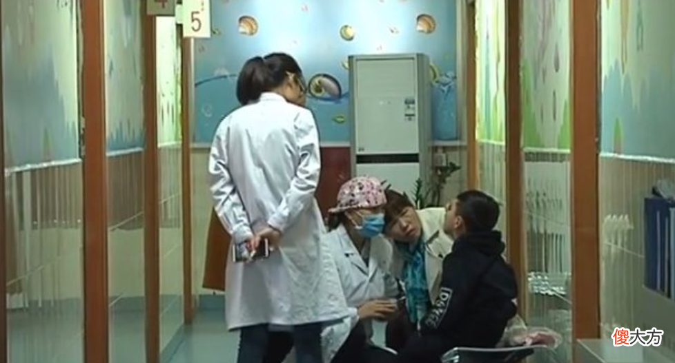 孩子“乳牙”能救命？乳牙掉了家长别着急丢，关键时候真能有大用