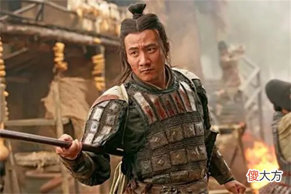 【历史故事】朱元璋去寺庙拜佛，问方丈皇帝需要下跪吗？方丈8字回答逃过一劫