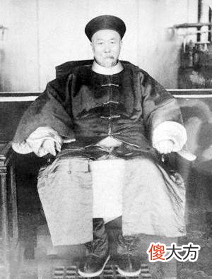 【爱历史】1888年，李鸿章把22岁的女儿给老大臣，两人的后代如今家喻户晓