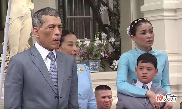 【历史故事】15岁提帮功涉世太浅，在尊贵的僧王面前抠脚丫，惹怒泰王还不自知