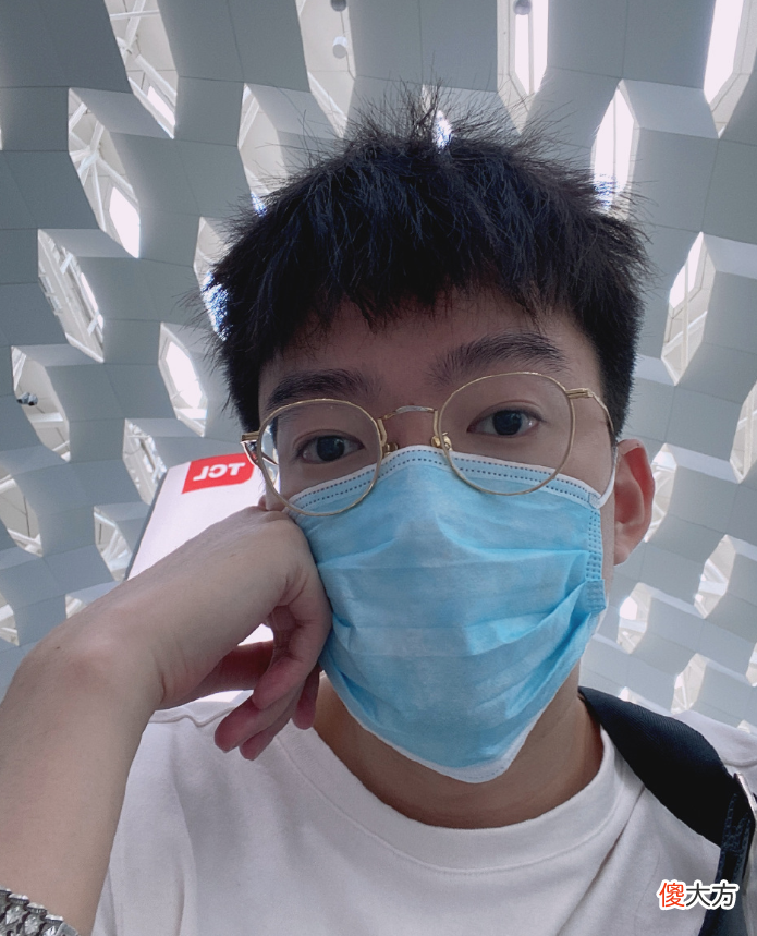 【游戏迷】寒夜又挑事了？约架另一位英雄联盟主播，对手是国服第一滑板鞋