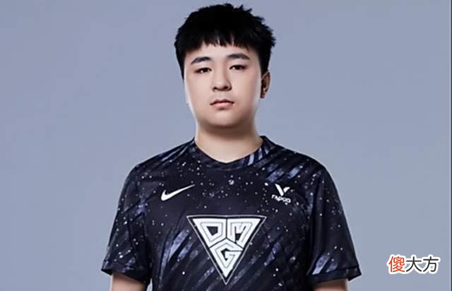 【游戏世界】超越Theshy、左手，OMG新秀上单Shanji登顶LPL单杀榜单！
