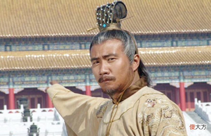 【历史故事】朱元璋批奏折到深夜,宫女心细送来热粥,为何却被处死?