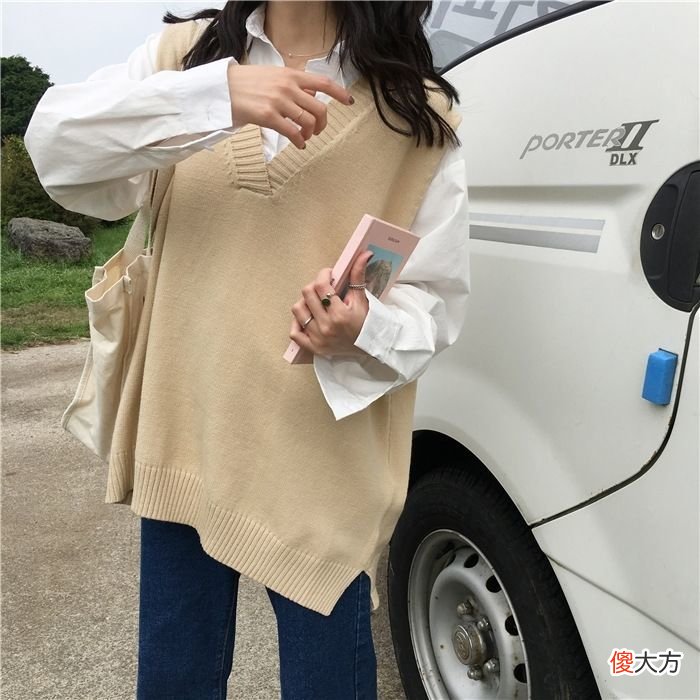 【就爱时尚】解锁秋日学院风秘诀，这样简简单单的叠穿，就很有感觉