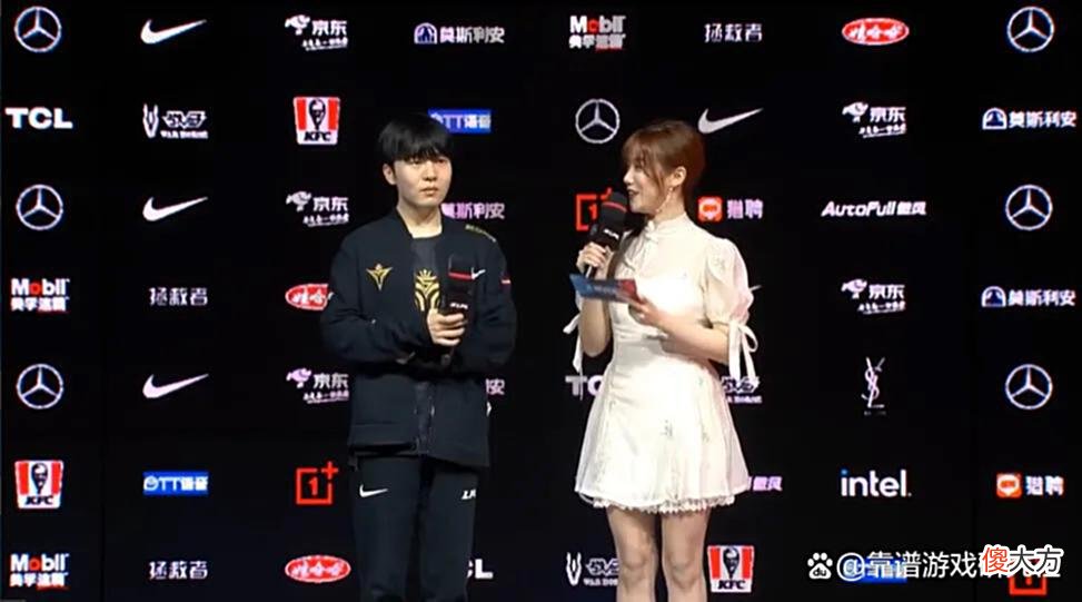 【游戏世界】LOL：TES战队输给V5后遭电竞圈围攻，滔搏有难八方点赞，水粉背锅