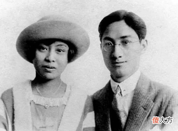 【爱历史】罗隆基：婚内招蜂引蝶，交往无数女友，晚年落魄写下《无家可归》