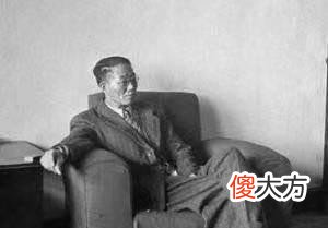 【爱历史】罗隆基：婚内招蜂引蝶，交往无数女友，晚年落魄写下《无家可归》
