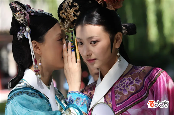 【爱历史】清朝妃子为何喜欢套?长甲?套？除了美观之外，更多的是为了方便皇帝